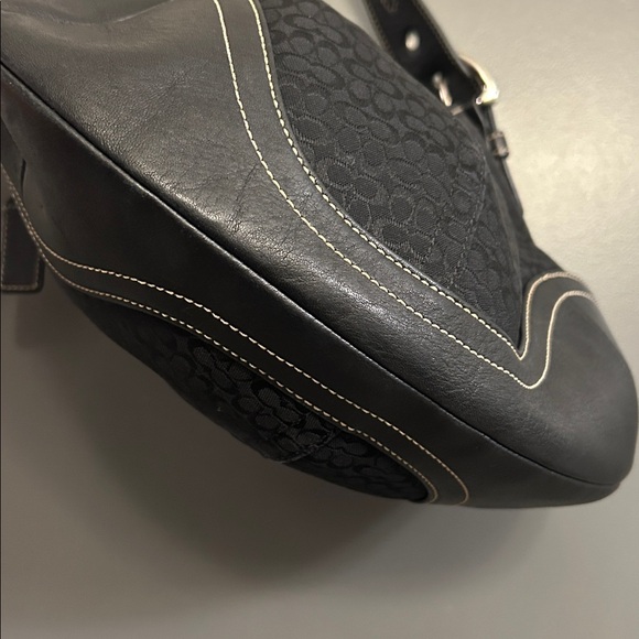 Coach Signature C Vintage Black Hobo Bag - Picture 8 of 12